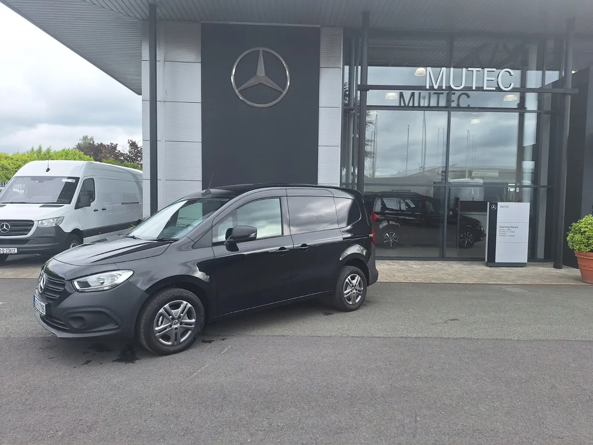 Mercedes  Citan Pro Pre Reg 251D27186 - Image 2