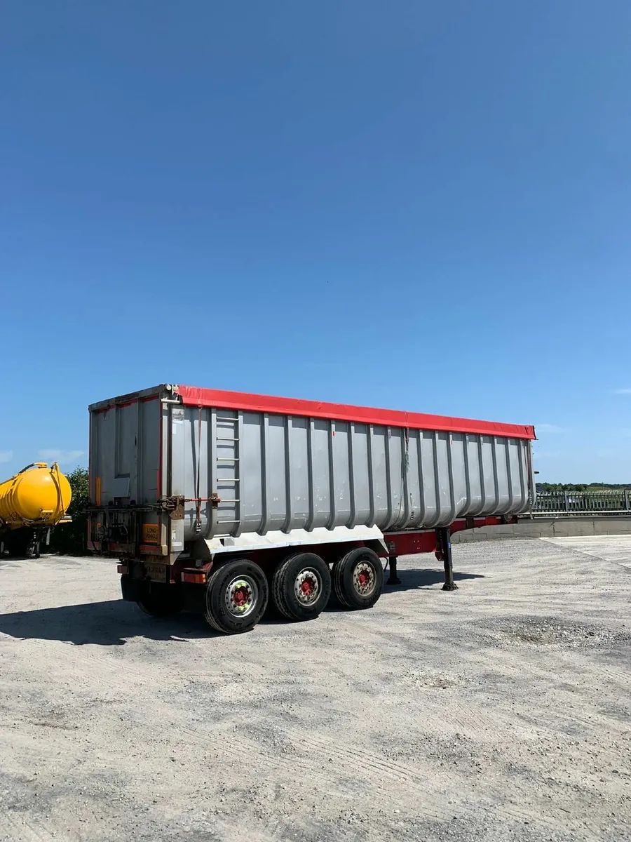 Bulk Alloy Tipping Trailer For Sale - 2008 - Image 4