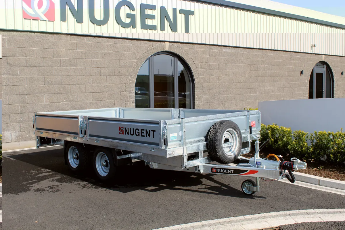 Nugent Tri axle Flatbed - Image 1
