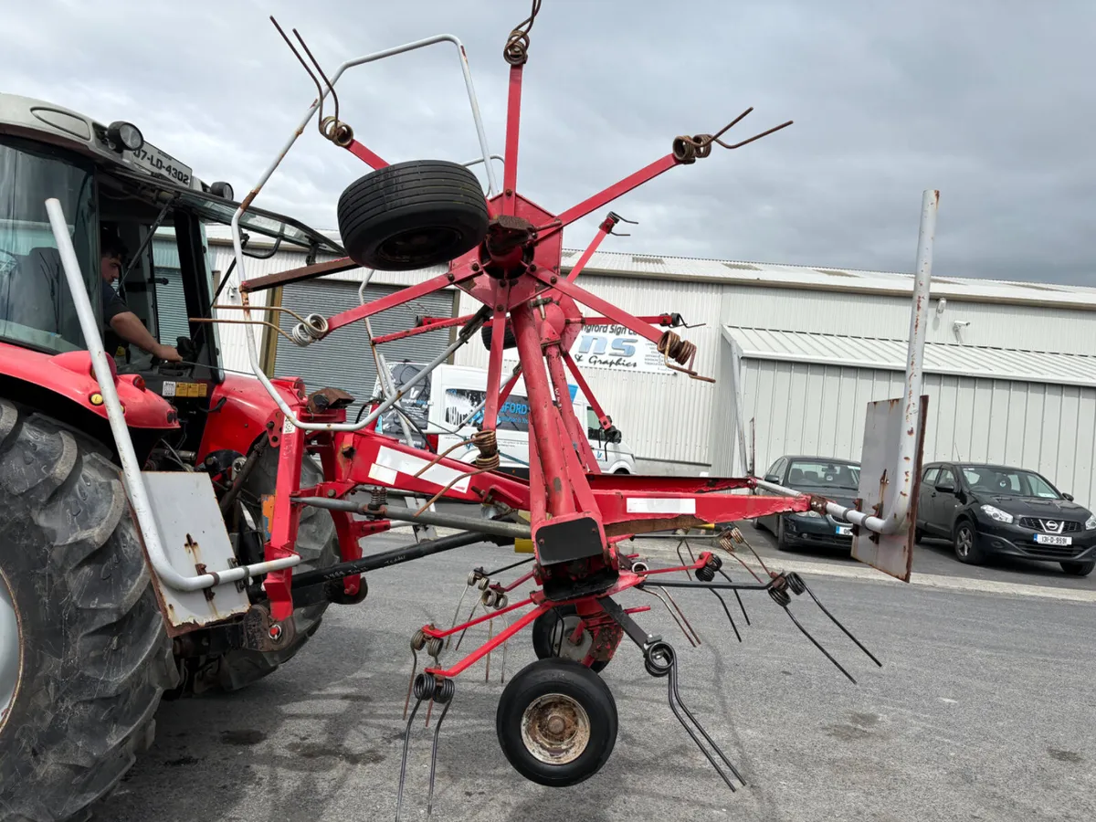 JF - Stoll 4 Rotor Tedder - Image 2