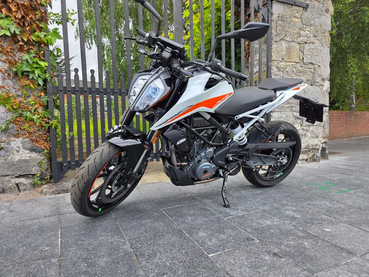 NEW 2023 KTM DUKE 390 MOTO4U - Image 4