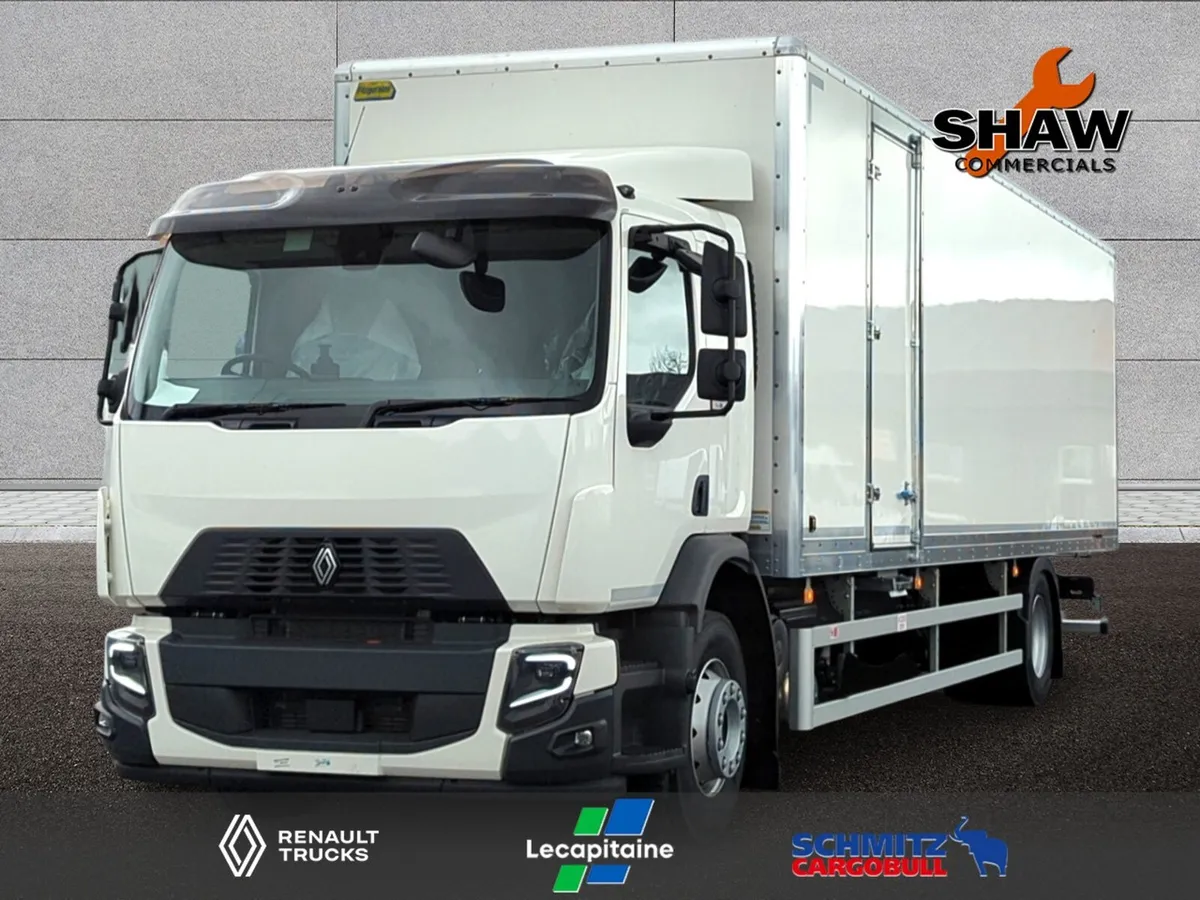 Renault D wide 18T with 30ft Fitzgerald body - Image 4