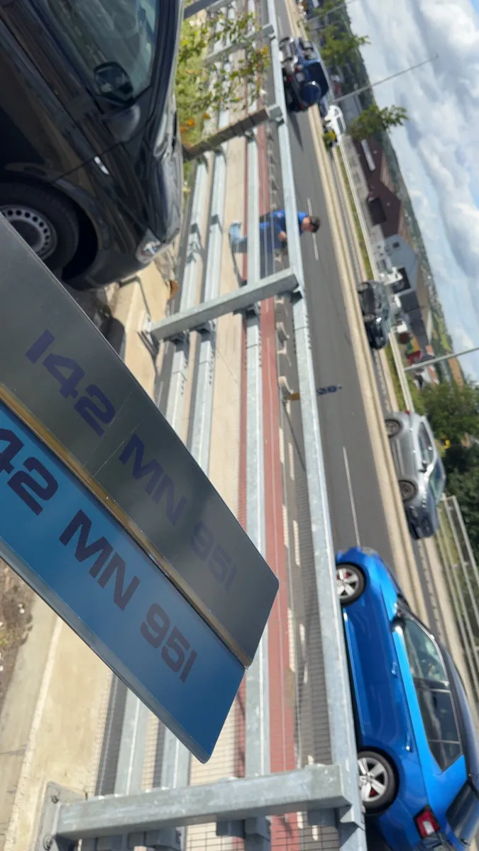 Ultimate gel , German . Jap , pressed , tinted - Image 2