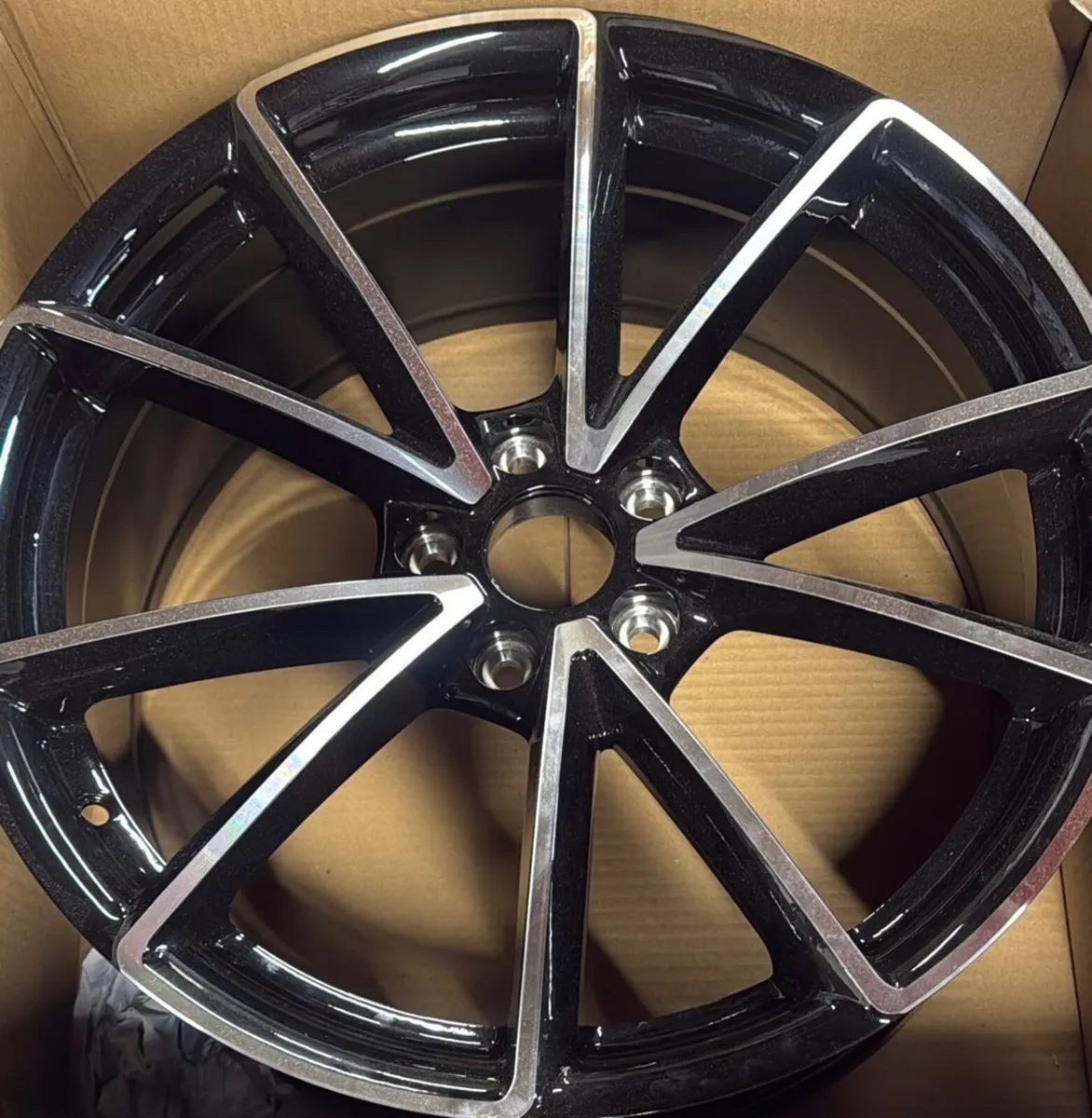 19” rs4 black / pol 5x112