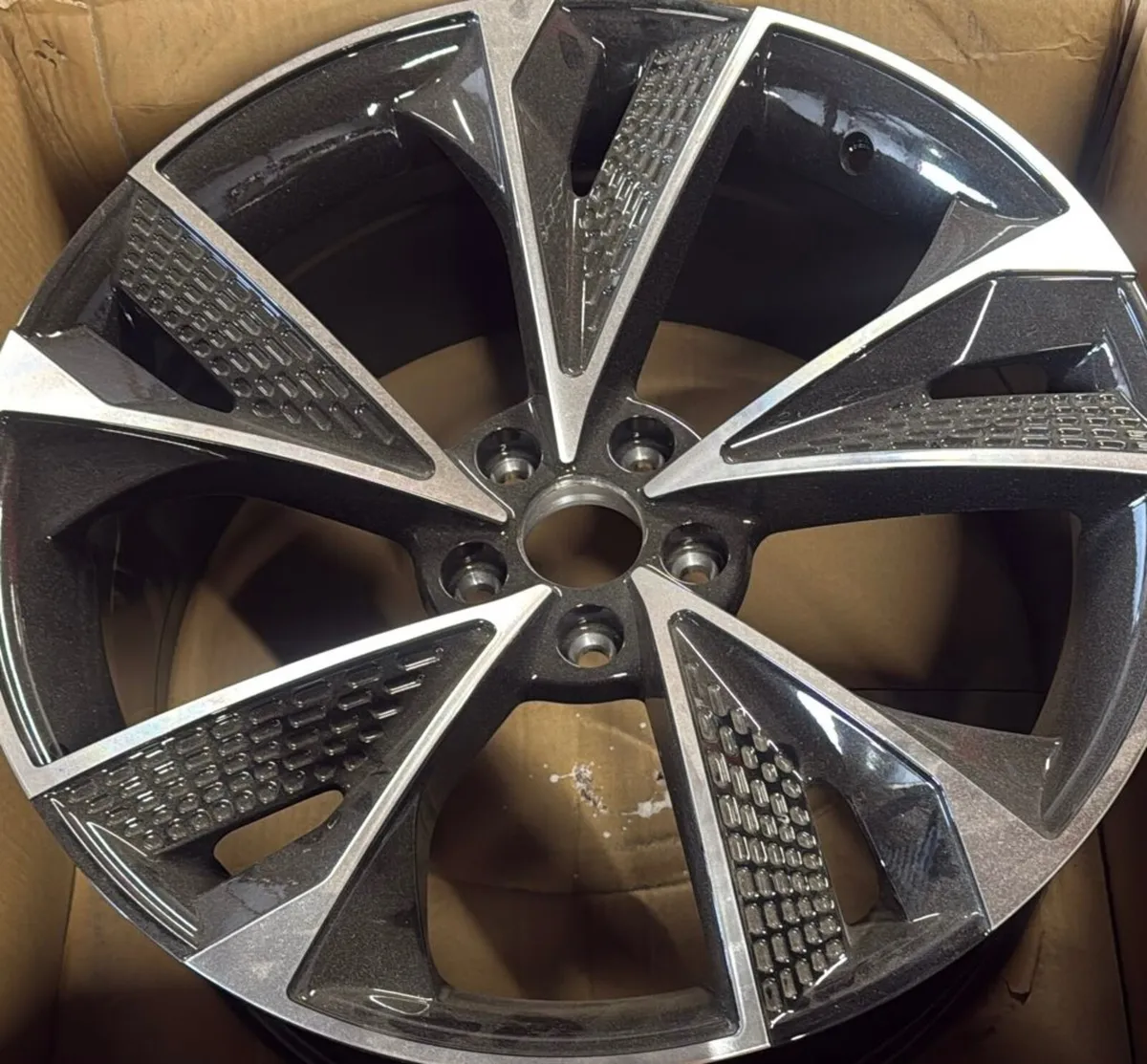 19” rs6 black / pol 5x112