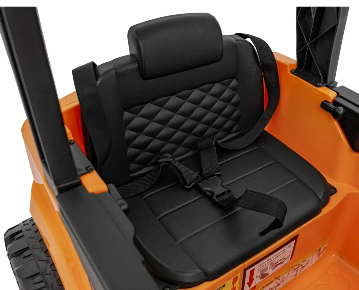 JCB Forklift 12V Electric Ride On Tractor Yellow - Image 2