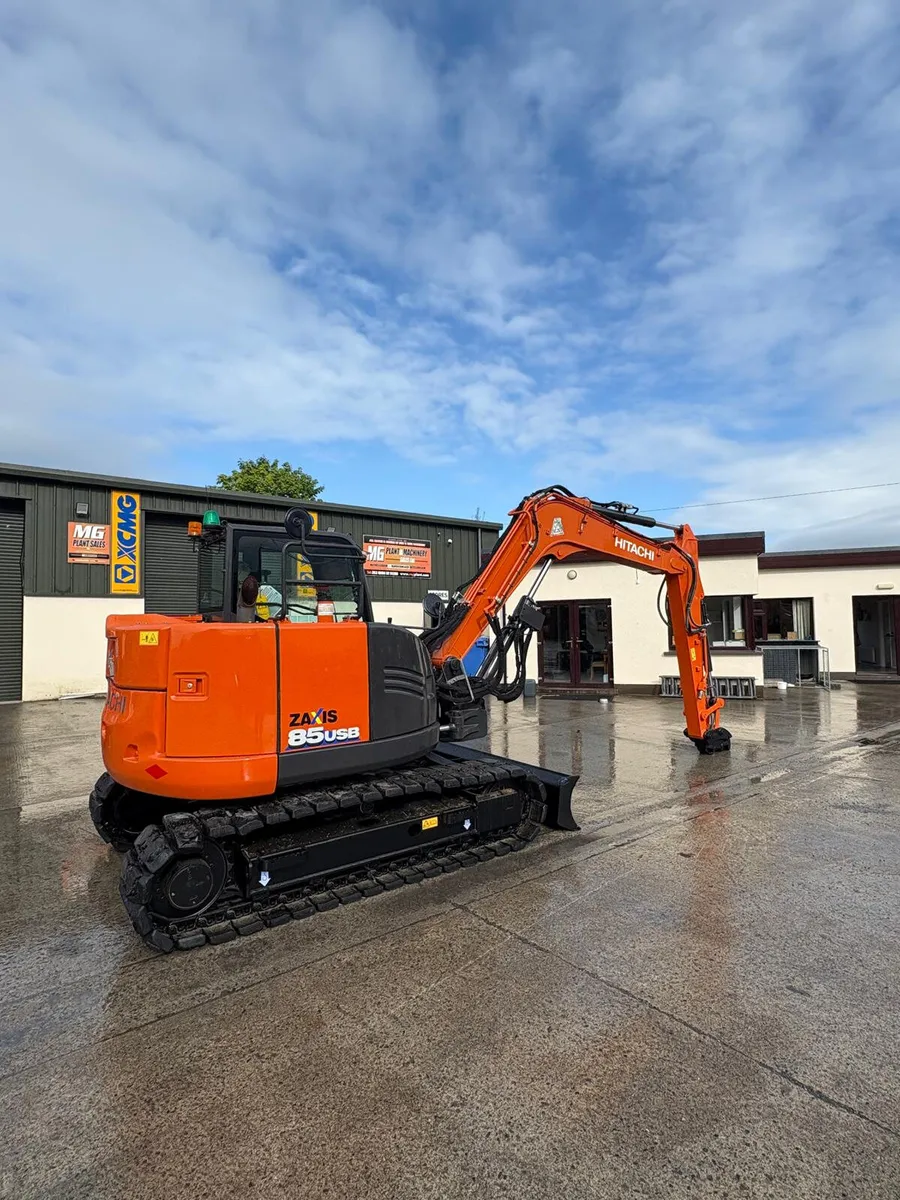 2021 Hitachi ZX85USB-6 - Image 4
