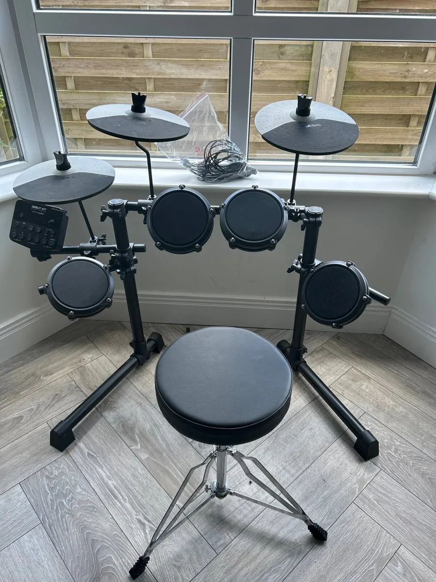 Alesis drum kit - Image 1