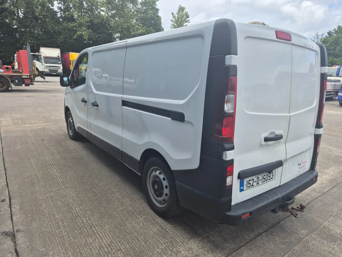2015 VAUXHALL VIVARO - Image 4
