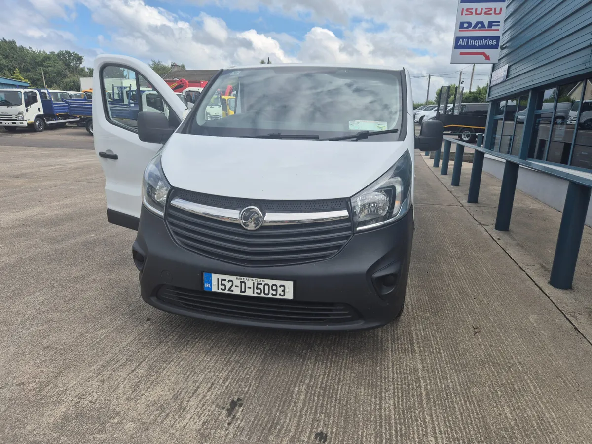 2015 VAUXHALL VIVARO - Image 3