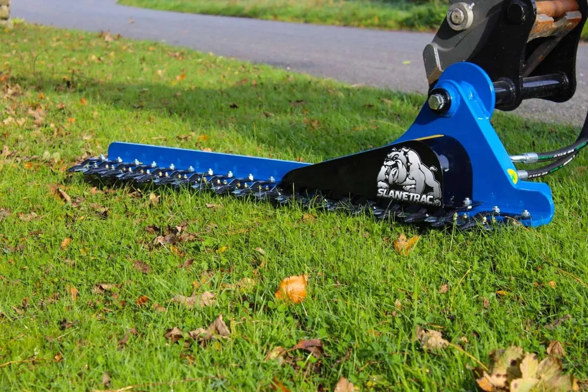 Slanetrac HC150 Hedge Cutter - Image 1