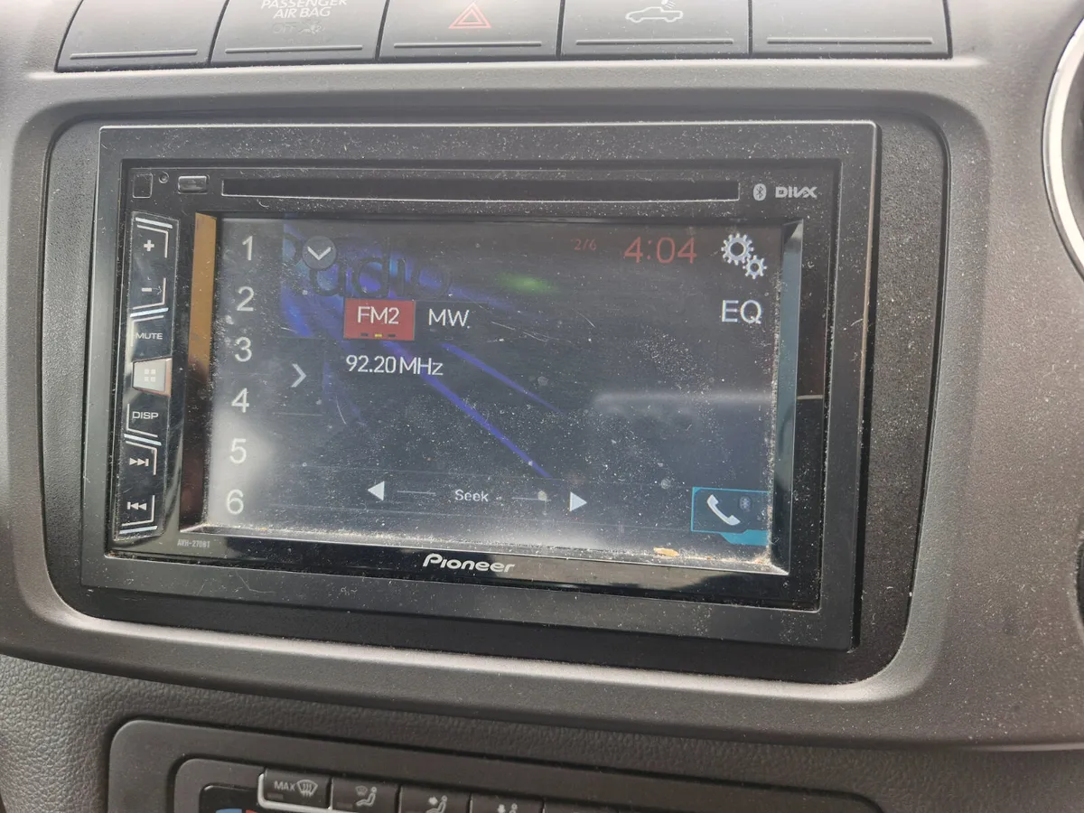 2014 VW AMAROK 2.0 RADIO - Image 2