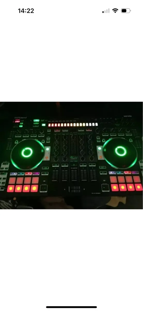 Complete DJ set up! Roland DJ 808 Controller,m - Image 1
