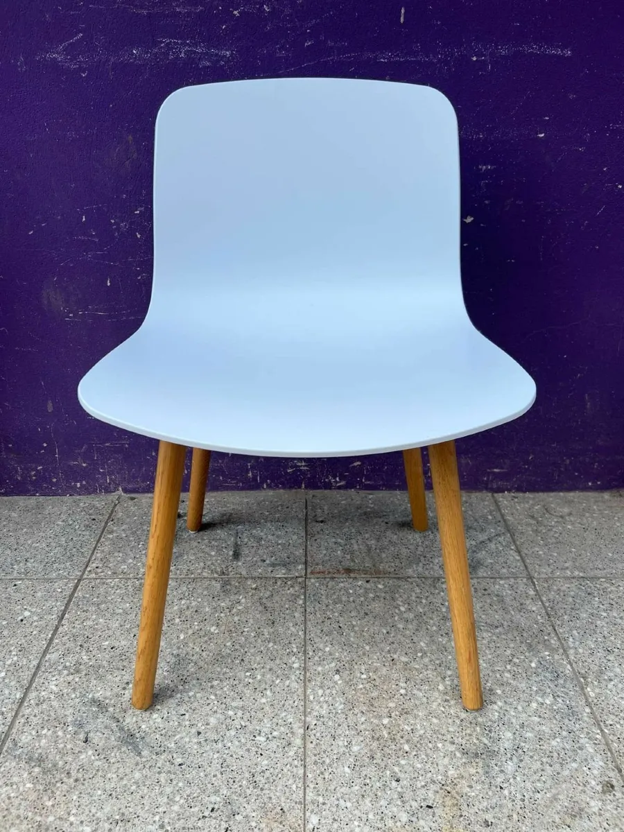 Hay modern white chair *large quantity - Image 3