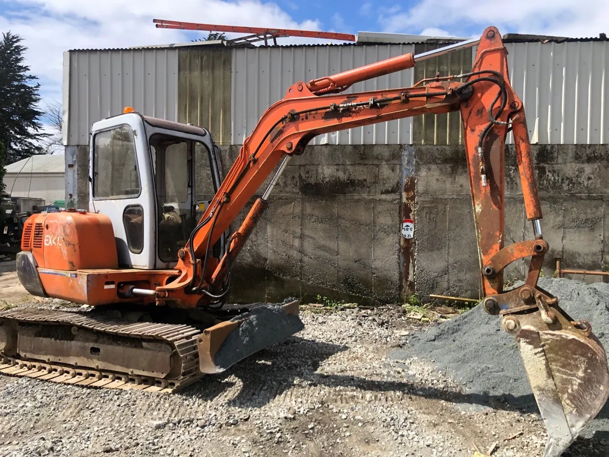 Construction equipment - Image 1