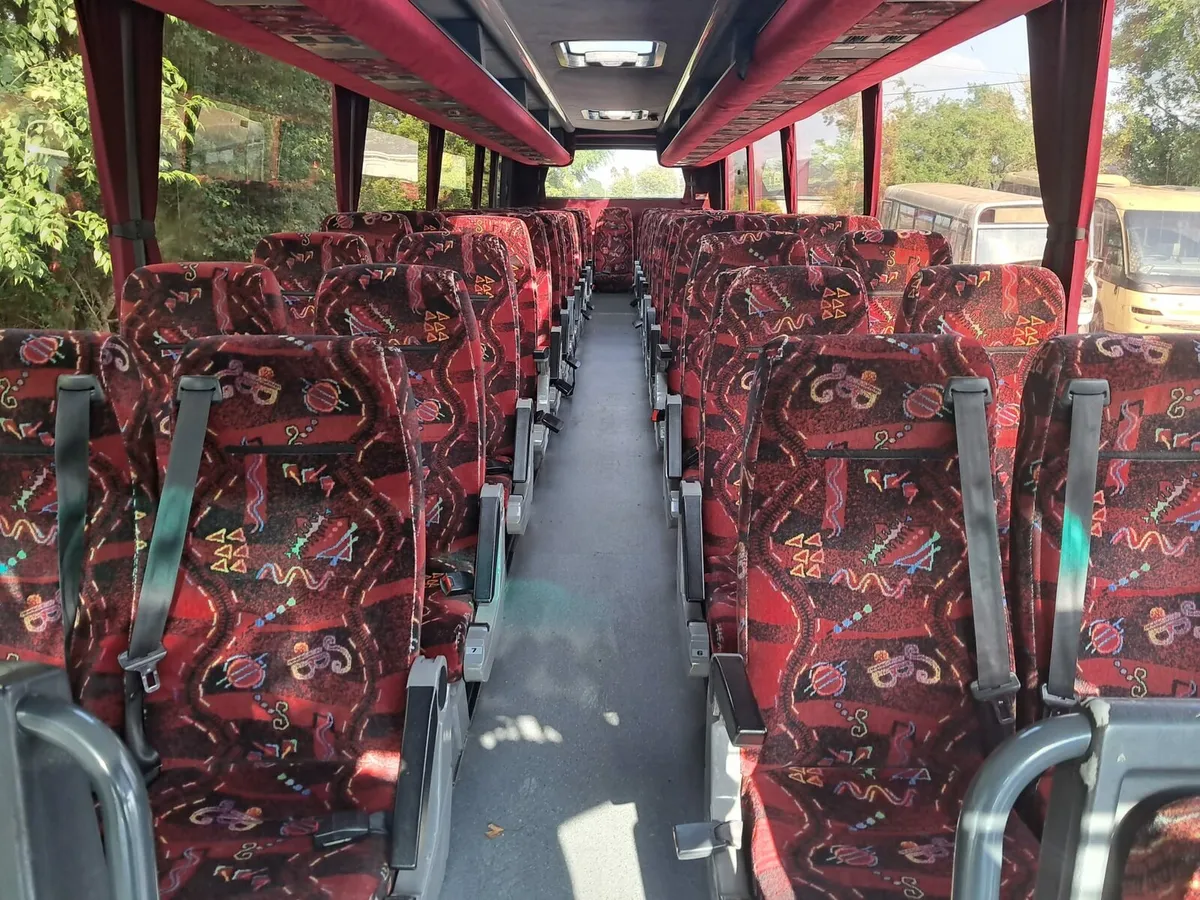 53 seats free to take away - Image 1