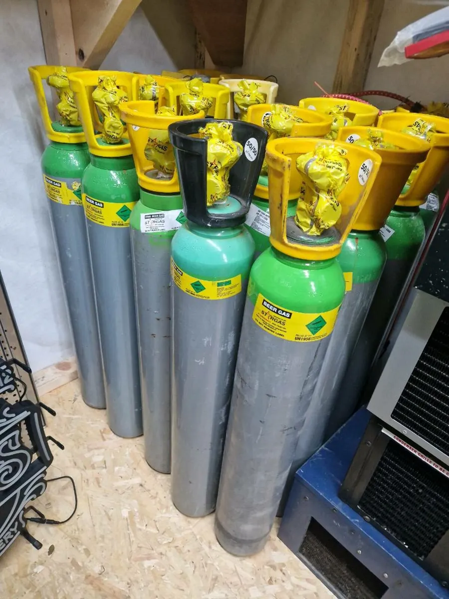 Beer gas bottles - Image 1