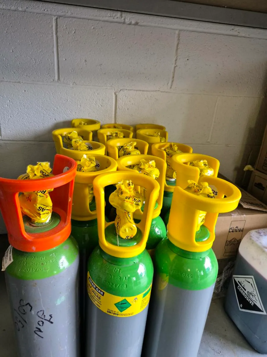 Beer gas bottles - Image 2