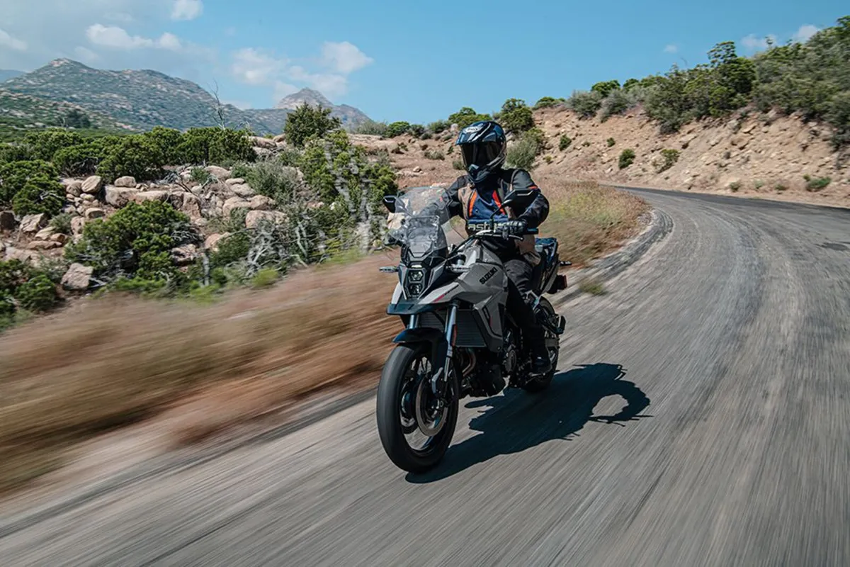 FREE LUGGAGE WORTH 1795 - NEW Suzuki V-STROM 800RE - Image 1