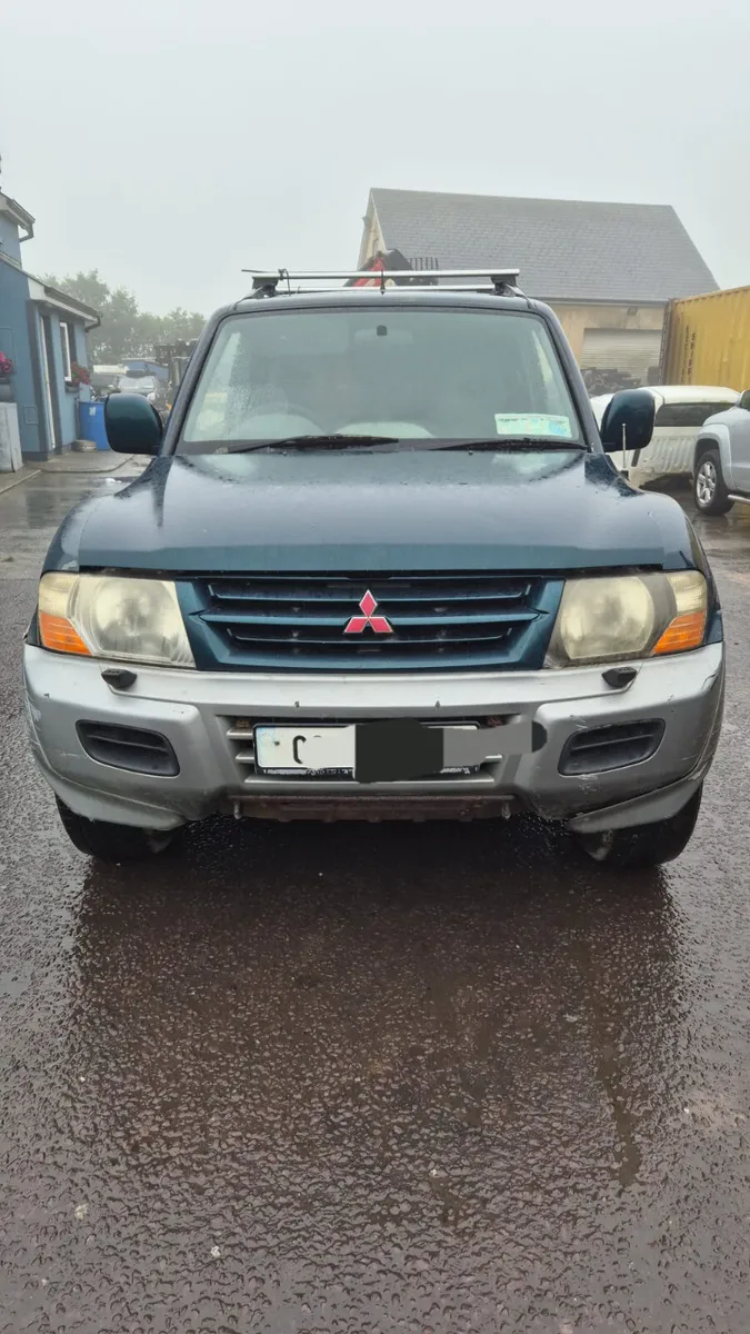 2000 MITSUBISHI PAJERO JUST IN FOR BREAKING - Image 1