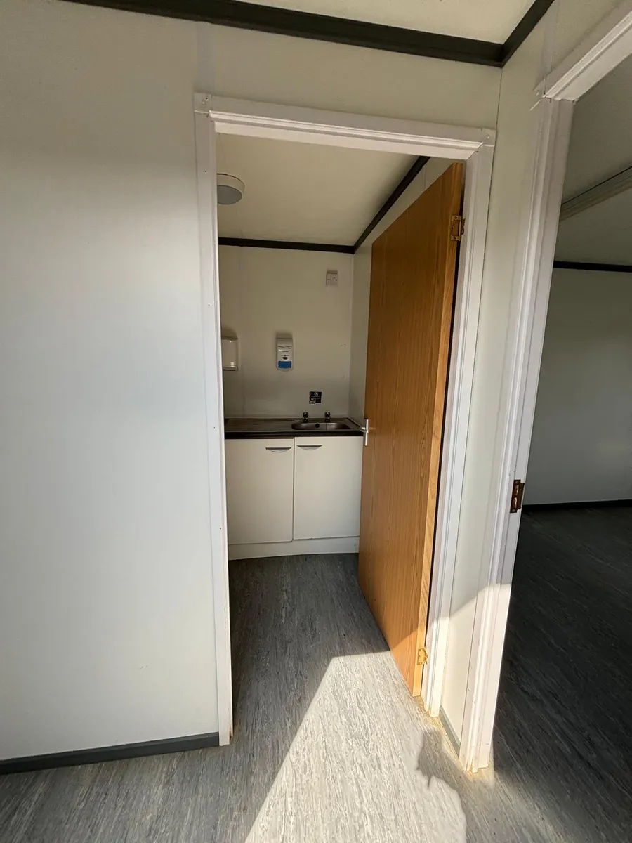 32x10 office canteen toilet - Image 4