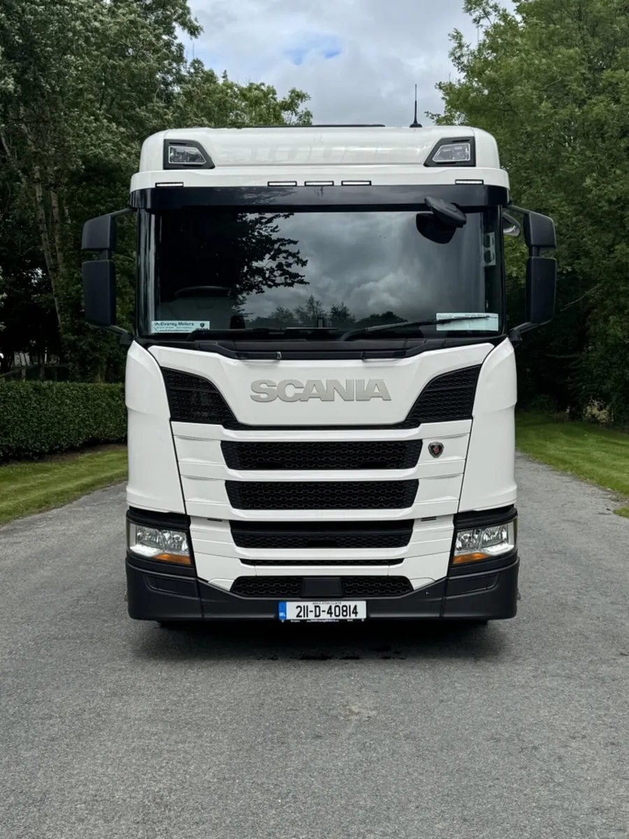 2021 Scania R450 6x2/2  Highline T/U.  Ref No:2530 - Image 2