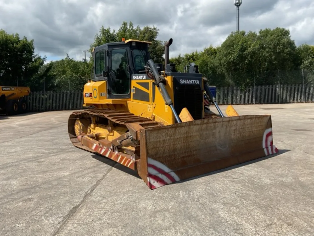 2022 Shantui DH17-C3 LGP Dozer - Image 1