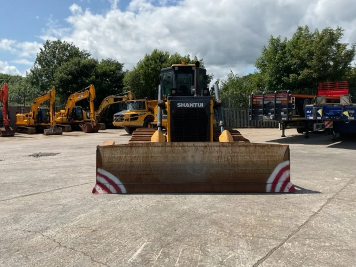 2022 Shantui DH17-C3 LGP Dozer - Image 2