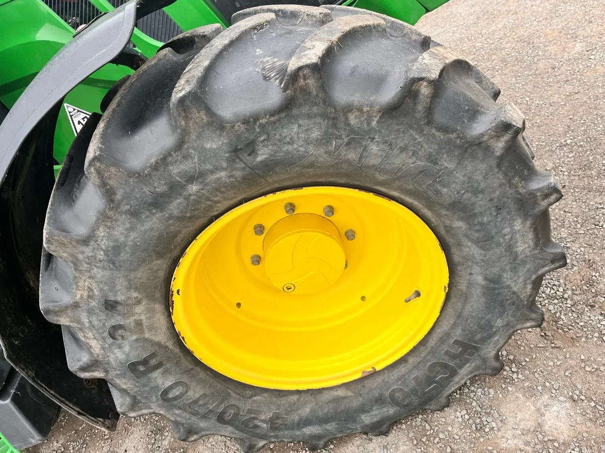 John Deere 6110M - Image 3