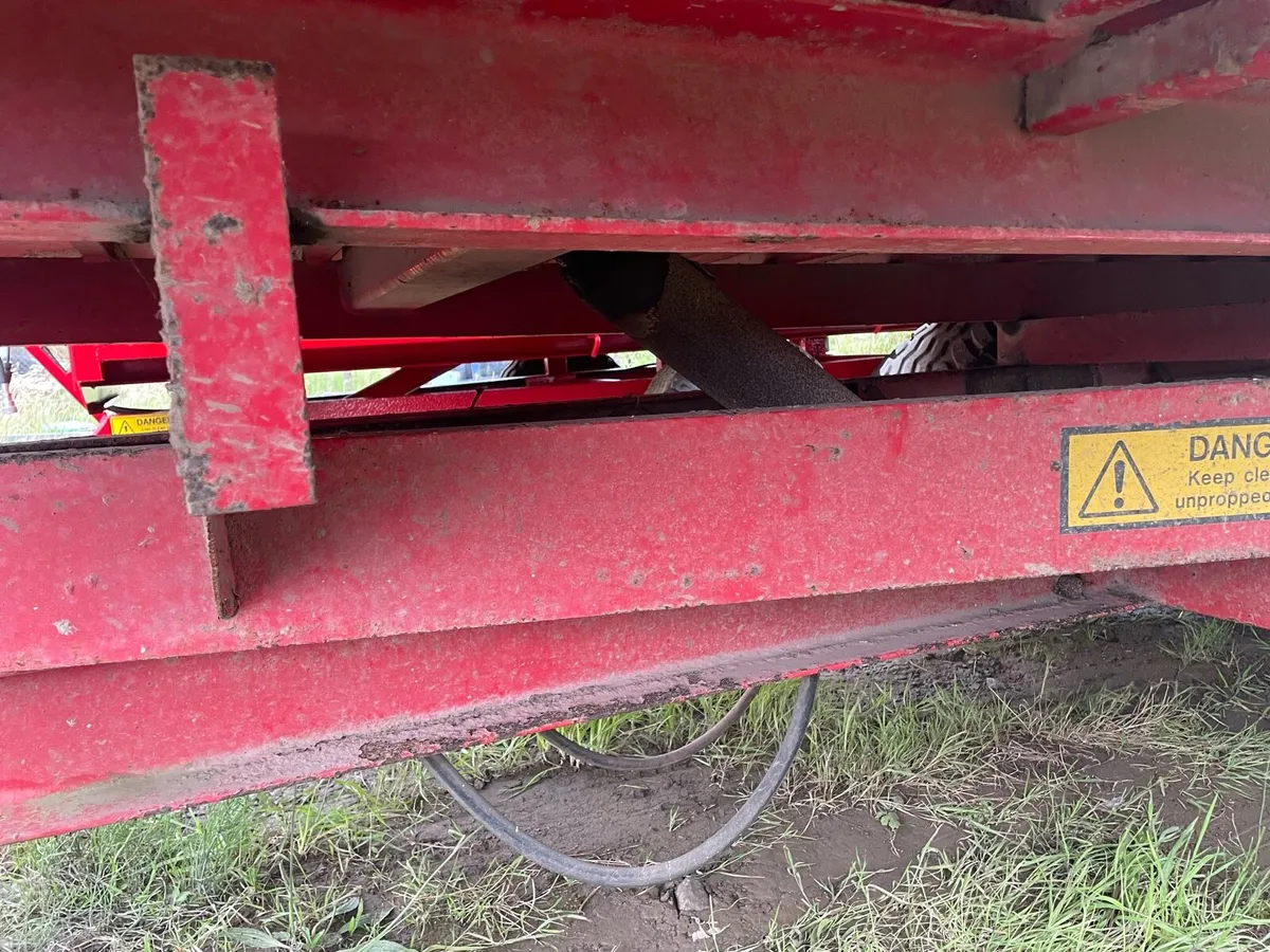 Johnston silage trailer - Image 4