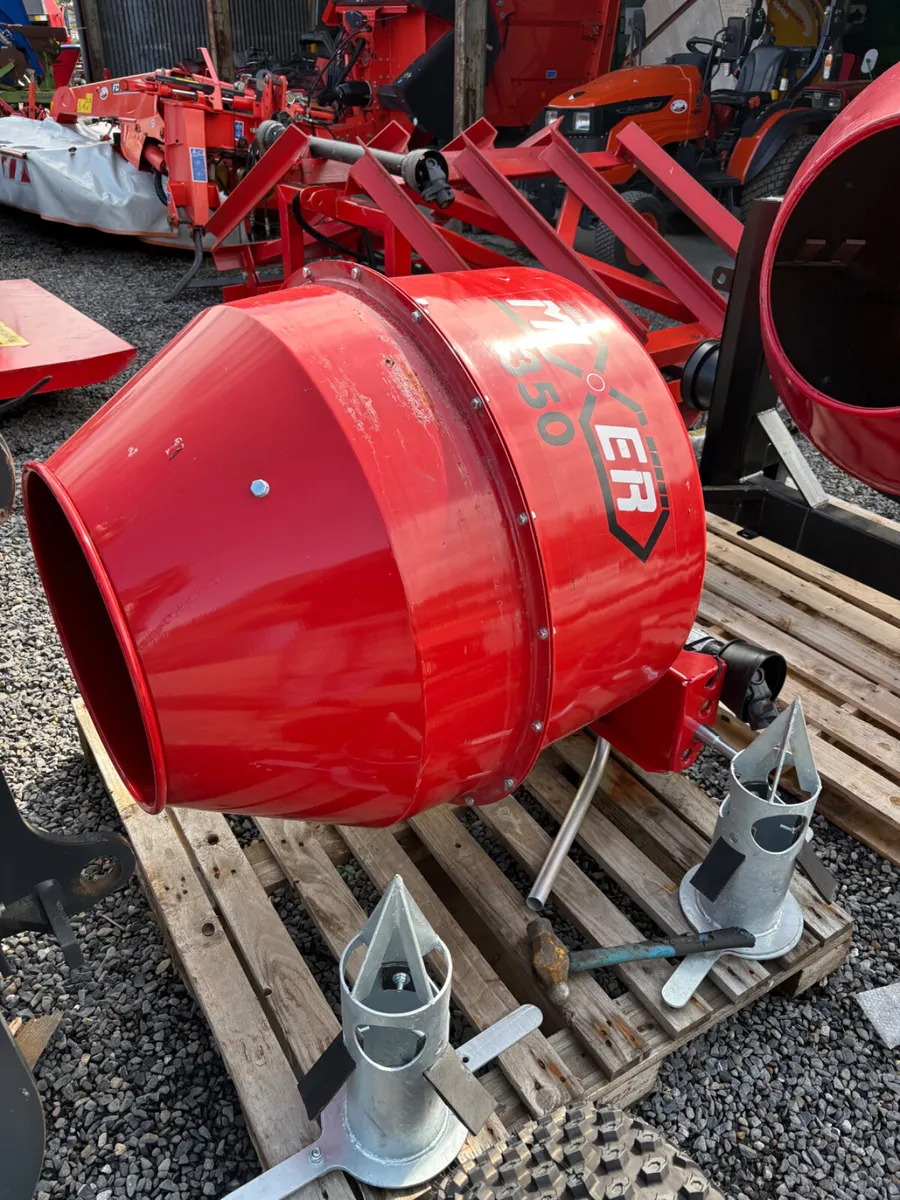 Cement mixers - Image 1