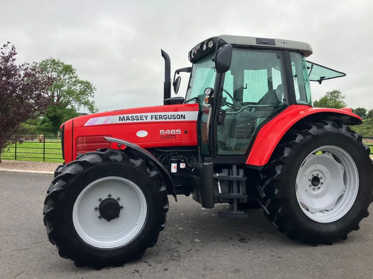 Massey Ferguson 4WD 6 Cylinder - Image 4