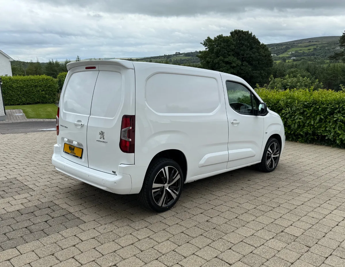 2020 Peugeot Partner Professional 1.5hdi 100bhp - Image 4