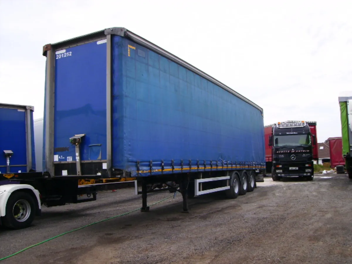 montracon courtainside 13.6 semi trailer - Image 1
