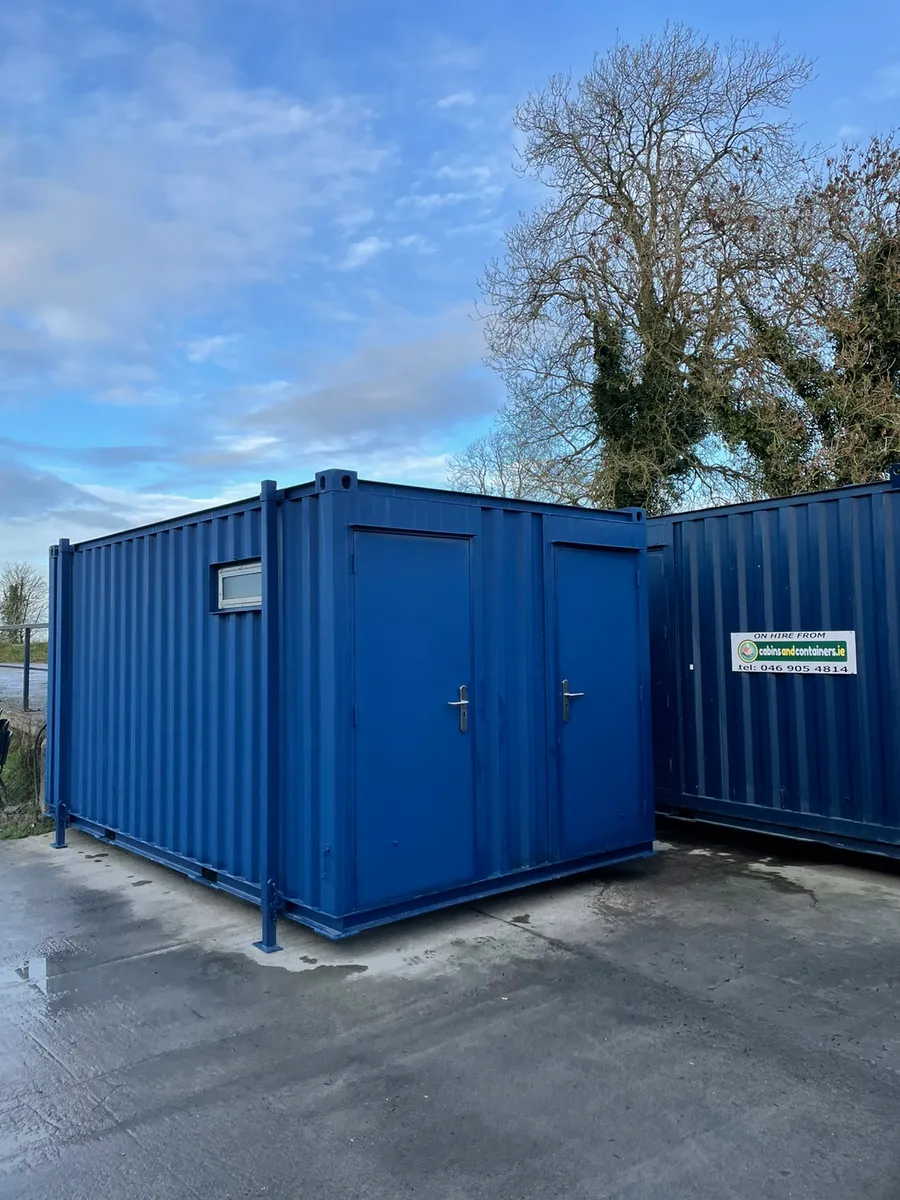 Site toilet - Image 3