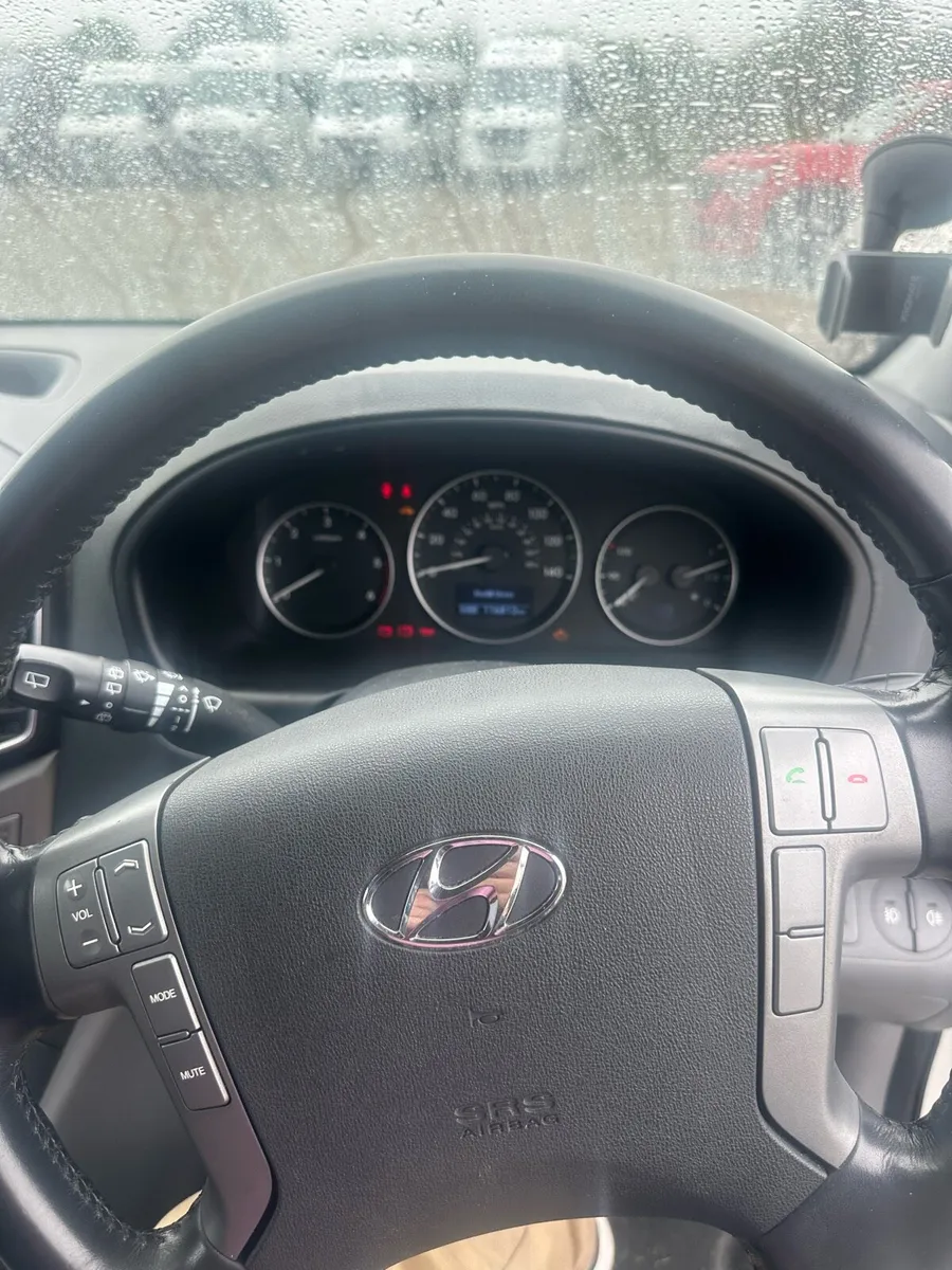 Buses & coaches - Image 3