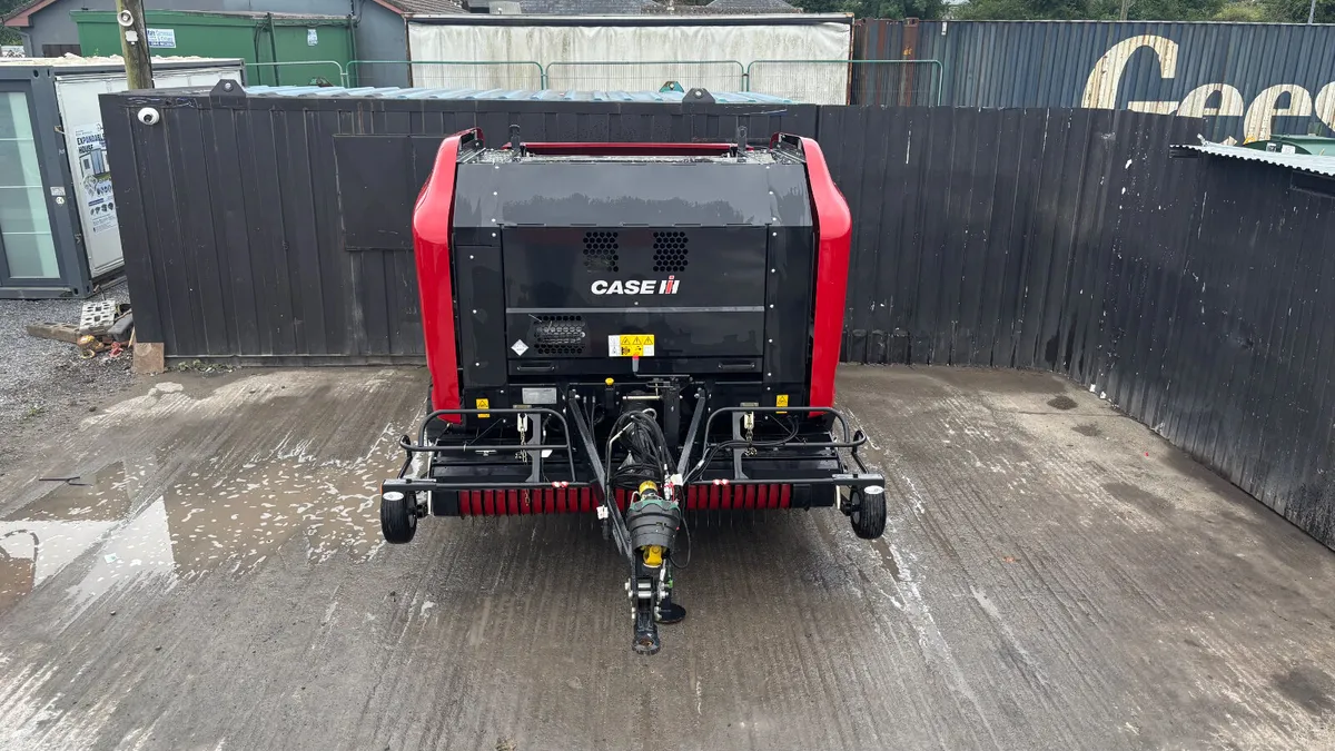 New Case IH RB344 Round Baler - Image 2