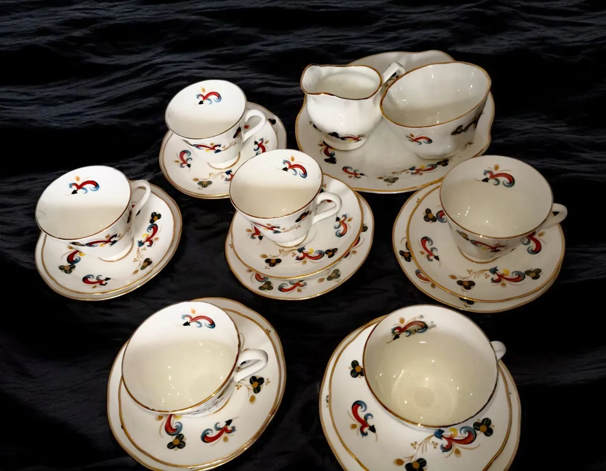 Royal Tara Glendalough 21pcs in original box - Image 2