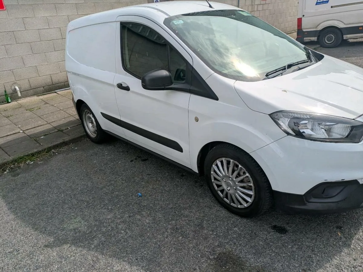 Ford Transit Connect - Image 2