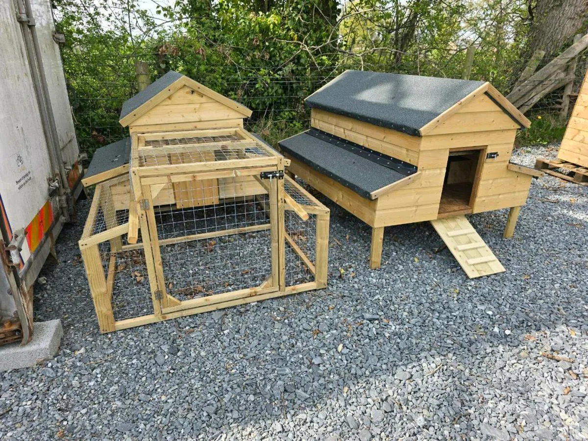 Timber hen ark with cage pen on wheels chicken coo - Image 2