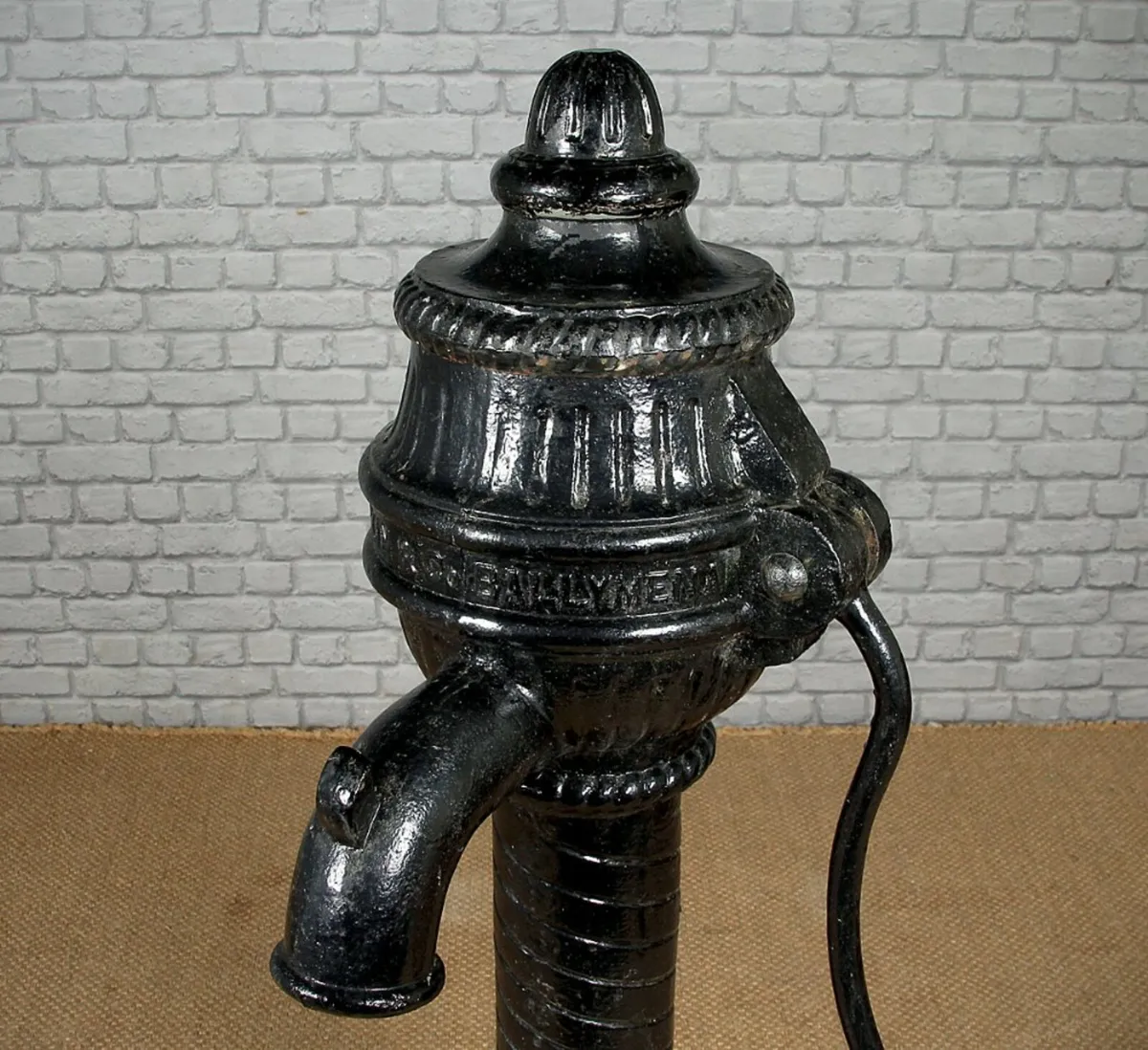 Cast iron cow tail pump Ballymena pump - Image 3