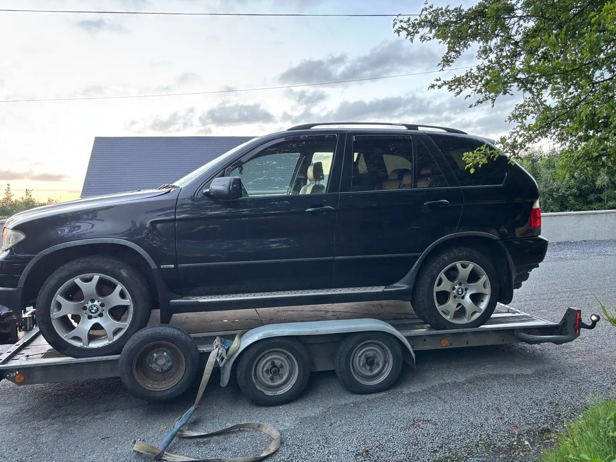 BMW X5 jeeps for parts - Image 4