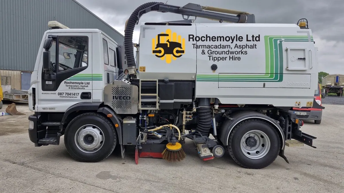 Sweeper for hire - Image 3