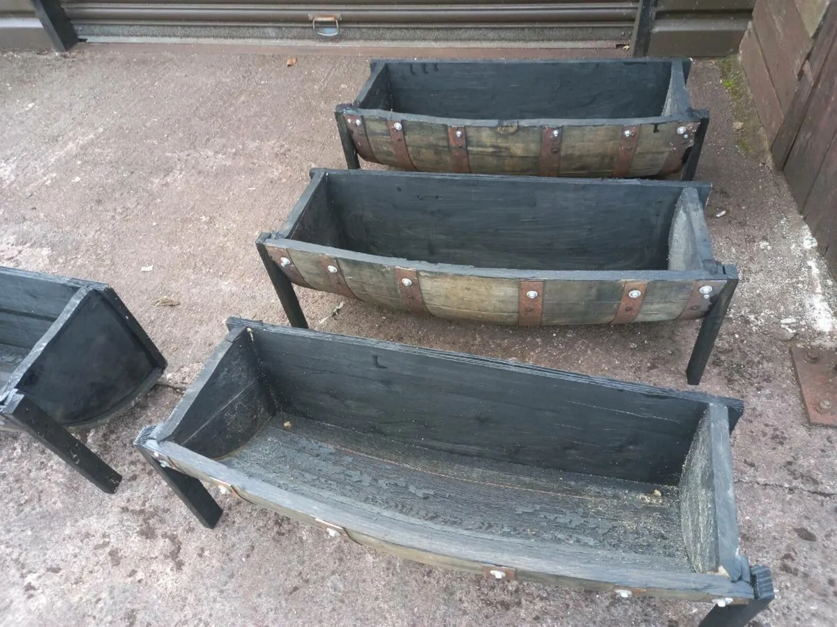 Quarter barrel top to bottom - Image 1