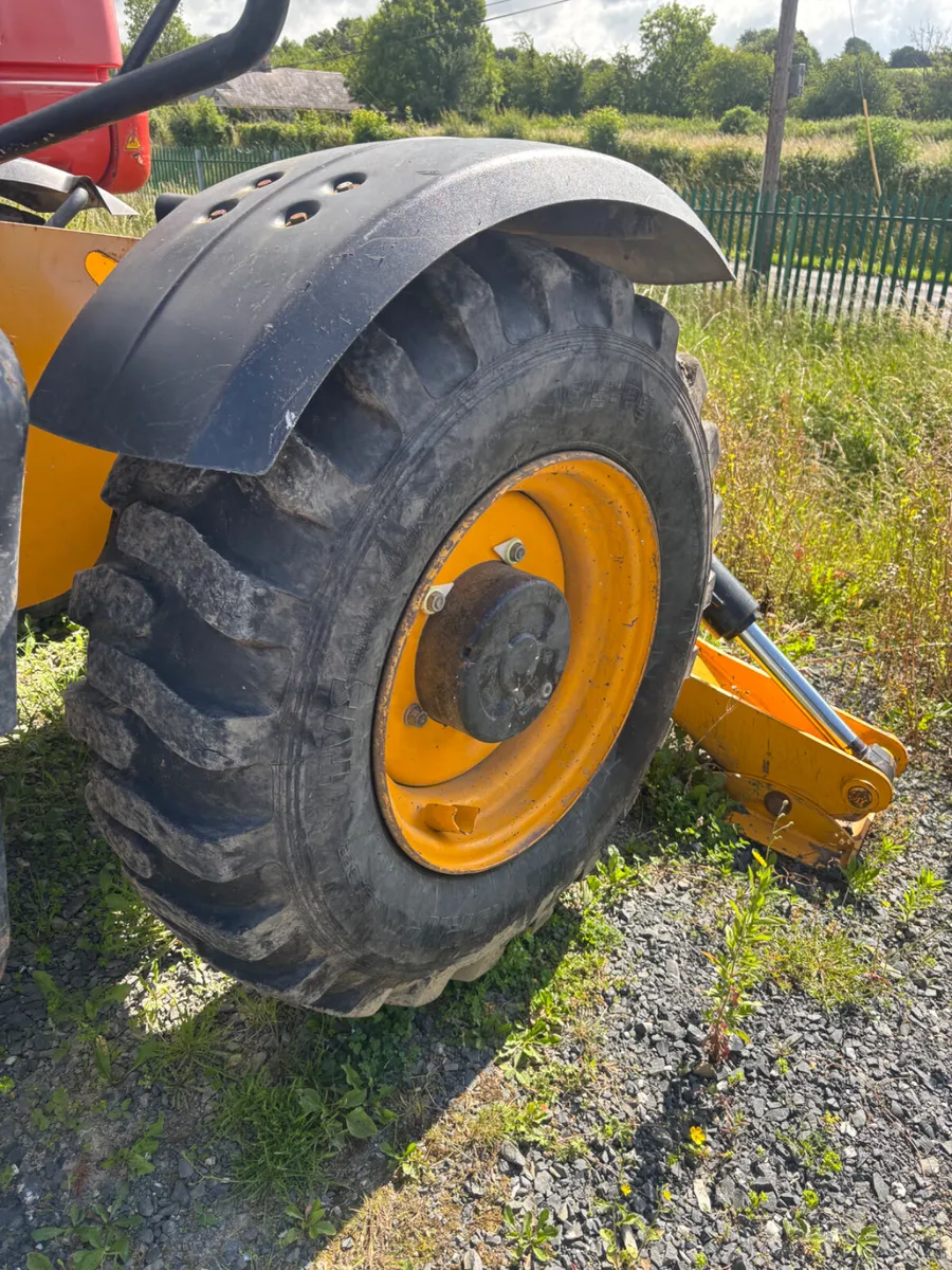 Telehandler - Image 4