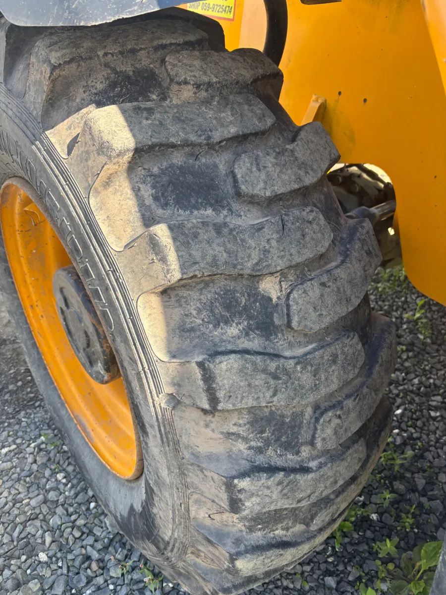 Telehandler - Image 2