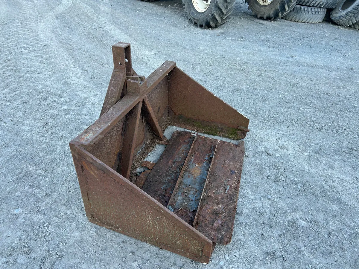 Transport Box in need of repair - Image 4