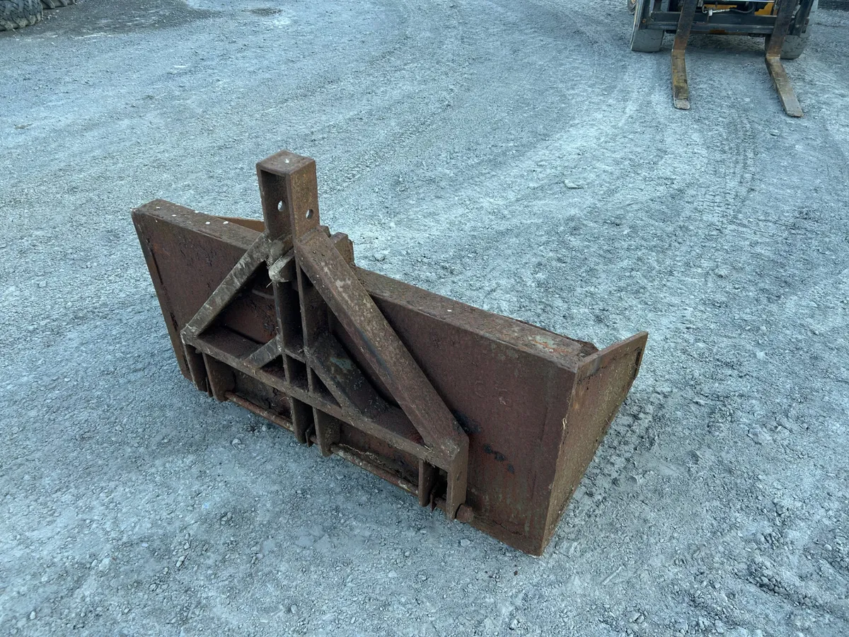 Transport Box in need of repair - Image 3