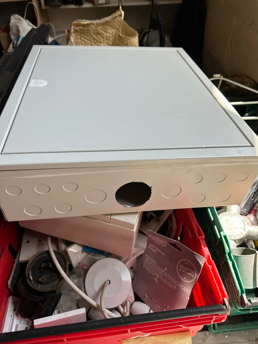 2 row metal fuse board - Image 3