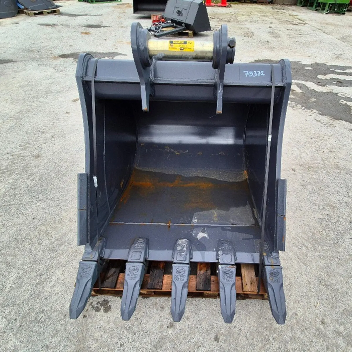 14t Strickland HD Digging Buckets - Image 2